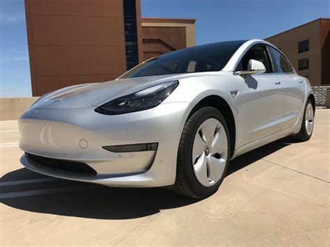 Tesla Tale A Man His Model 3 His Silver Aero Wheels And Serendipity