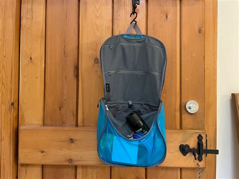 15 Amazing Lightweight Toiletry Bag For 2023 Touristsecrets
