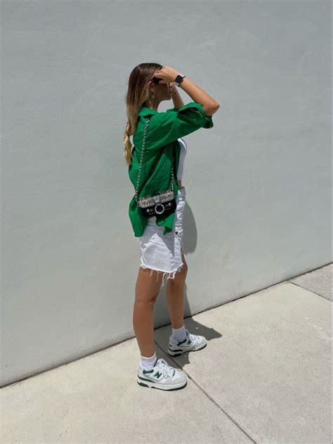 New Balance 550 Outfit Green Ropa Como Combinar Tenis Blancos Ropa De Moda