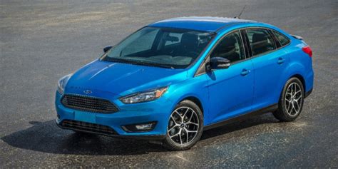 Ford Focus Compact Or Midsize Ford Focus Review