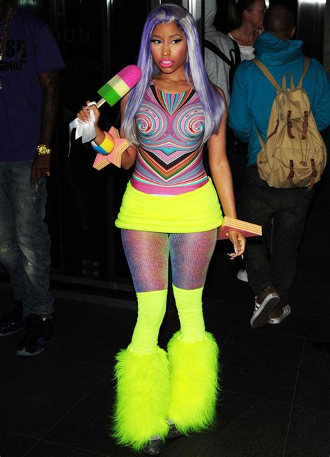 Nicki Minaj : Nicki Minaj Crazy Outfits