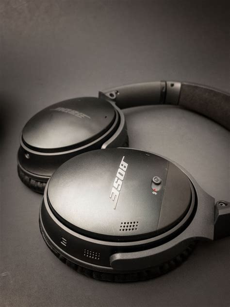 My Amazing New Bose QC35 Headphones and Why I Hate the iPhone 7