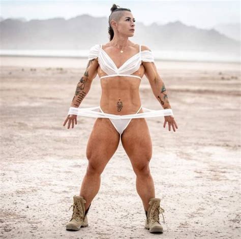 Love Female Bodybuilders Adoro Mulheres Musculosas On Tumblr