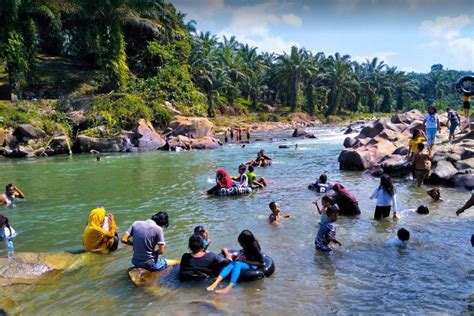 Wisata Pantai Salju Di Dekat Kota Medan 10 Foto Dan Akses Jalan Ke