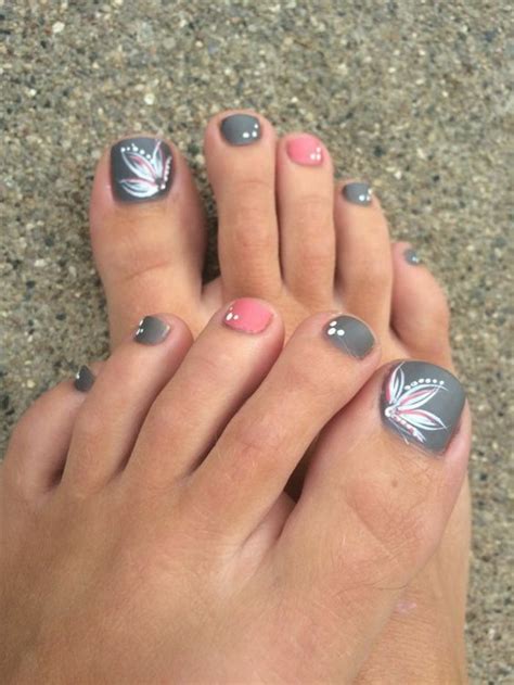 Sommerliche Ideen F R Trendige Pedik Re Pink Toe Nails Easy Toe