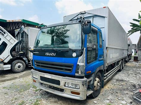 Isuzu Gigamax Wheeler Wingvan Ft Wf Engine On Carousell