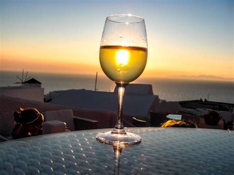 A Guide to Retsina, Greek Wines of the Gods