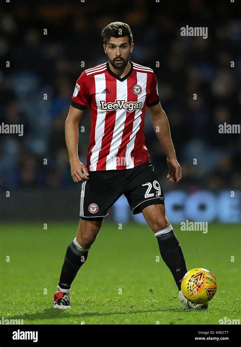 Brentford S Yoann Barbet Stock Photo Alamy