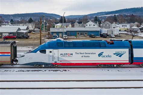 Alstom's first Avelia Liberty high speed trainset for Amtrak's Acela ...