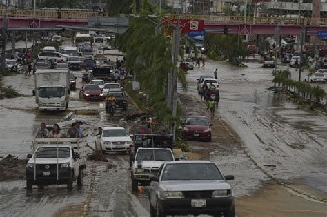 L Uragano Otis Devastante In Messico Morti E Dispersi Acapulco