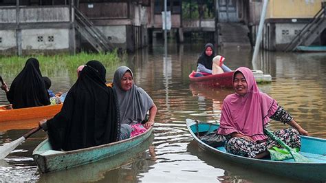 Ratusan Rumah Di Jambi Teremdam Banjir Akibat Meluapnya Sungai