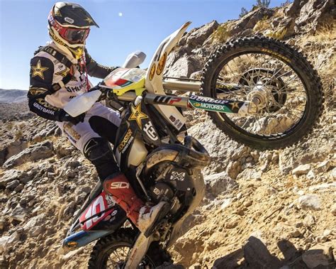 Dunlop amplía su gama de enduro con el neumático trasero Geomax EN91 EX