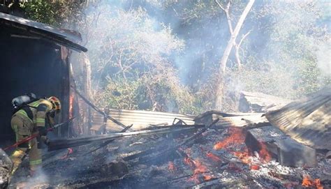 Incendio Redujo A Cenizas Una Vivienda En Franco