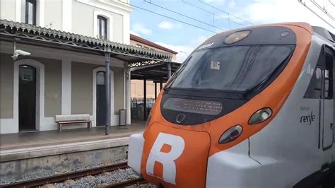 Поїздка в електропоїзді Renfe 465 Civia від станції Gavà до Sitges