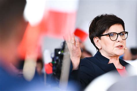 Beata Szydło atakuje Tuska i PO Na widok straszliwych scen z Francji