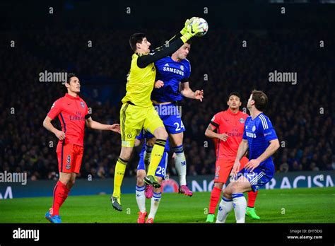 Thibaut Courtoisgary Cahill 11032015 Chelseaparis Saint Germain