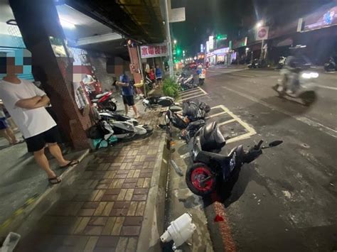 新北離譜車禍！男駕車連撞11機車2轎車 疑涉毒駕警採尿檢驗 社會 中時