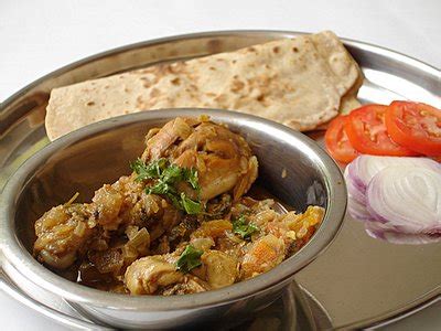 Chicken curry with chapati and salad - Indian food recipes - Food and cooking blog