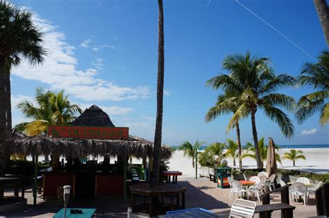 Tiki Bar Im Poolbereich Hotel Outrigger Beach Resort Fort Myers