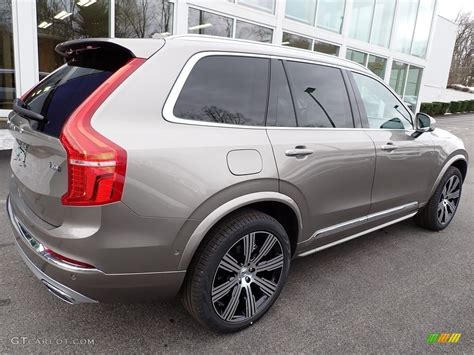 2020 Pebble Gray Metallic Volvo XC90 T6 AWD Inscription 137633478