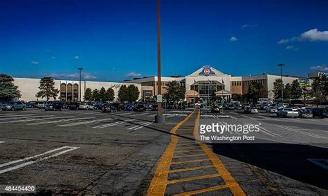 White Flint Mall Photos And Premium High Res Pictures Getty Images