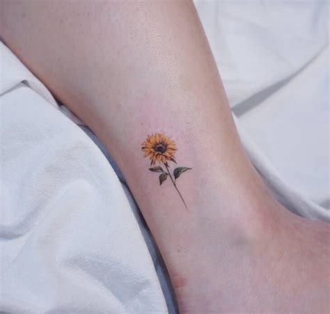 Introduzir Imagem Girassol Tatuagem Minimalista Br Thptnganamst