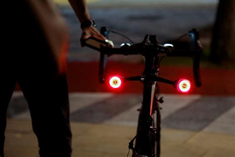 Lumos system lets cyclists set different lights to different functions