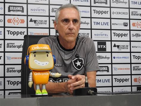 Escalação do Botafogo Tenius tem dúvidas mas deve manter base do time