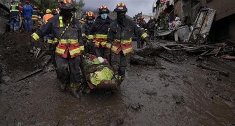 Devastador Aluvi N Deja Al Menos Personas Muertas En Ecuador