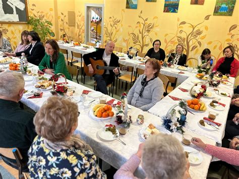 Wigilia dla osób Starszych i Samotnych w SP ROŻENTAL Galeria Lubawa