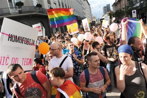 Ljubljanska Parada Ponosa Praznuje Obletnico Mladina Si