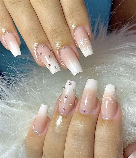 Pin de Yamileth González em nails em 2022 Unhas bonitas Unhas