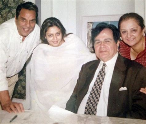 Dharmendra Proudly Went To Dilip Kumar S Home At Midnight To Show Son