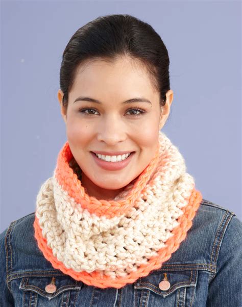 Neon Stripe Cowl BePatterns