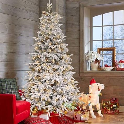 20 Admirable Aluminum Christmas Tree With Color Wheel Ideas SWEETYHOMEE