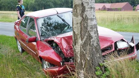 Polizei J Hriger Stirbt Nach Unfall In Harpstedt Zeit Online