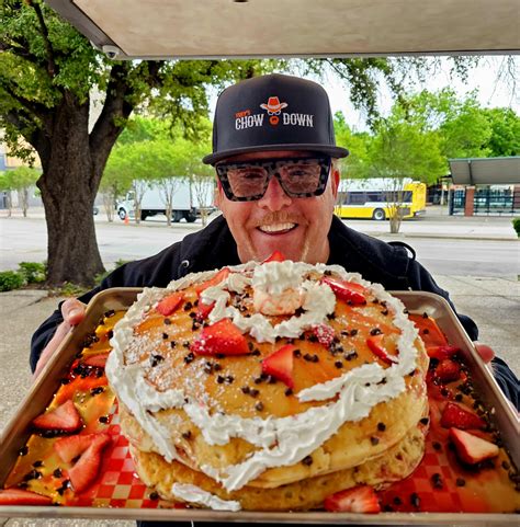 Texas Biggest Snacks Treys Chow Down Jackies Ham And Eggs Treys