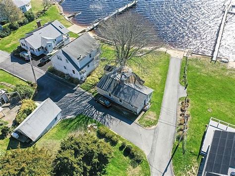 162 Pettey Ln Westport Ma 02790 Mls 73227553 Zillow