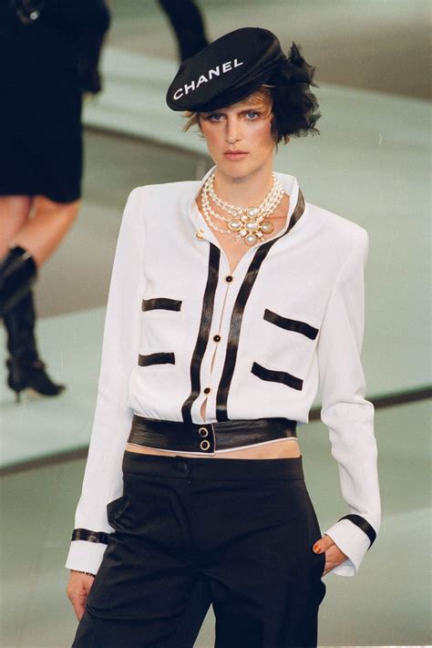 The Evolution Of Chanels Ready To Wear Runway Shows Chanel Runway