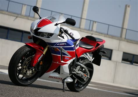 Honda Cbr Rr Abs Prezzo E Scheda Tecnica Moto It