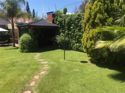 Casa Venta A Os Ambientes Cocheras M Cnel M Dorrego