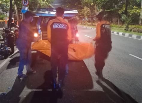 Pemotor Di Surabaya Tewas Tabrak Pembatas Jalan Berawal Dari Senggolan