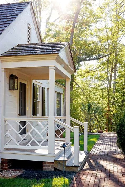 Front Porch Railing Ideas for any Home - arinsolangeathome