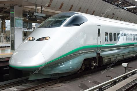 Shinkansen bullet train – Stock Editorial Photo © Vacclav #18378437