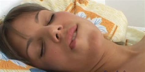 Speculum Beauty Toying Tight Pussy Before Showing Insides Tnaflix