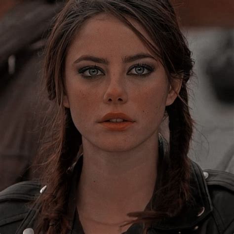 Pin De Nay Em Effy Penteados Vintage Penteados Atriz