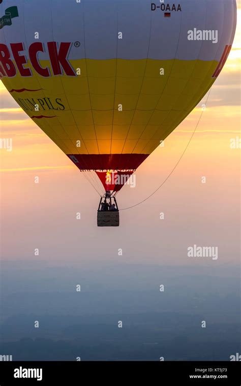 Ballonfahrt über den hammer Fotos und Bildmaterial in hoher Auflösung