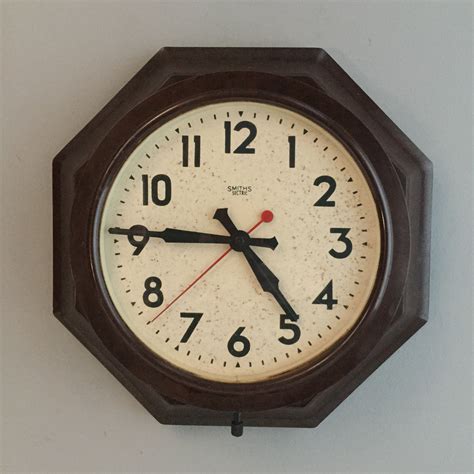 Bakelite Smiths Sectric Electric Wall Clock Octagonal 30s 40s Art Deco