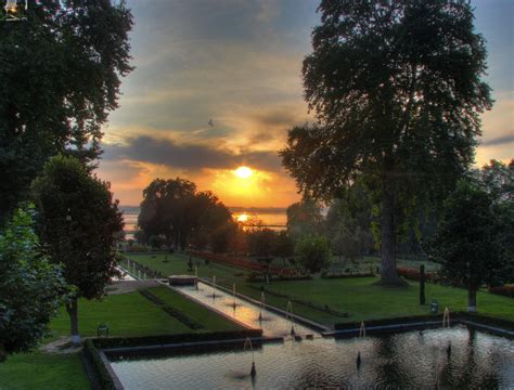 Nishat Bagh Mughal Gardens at sunset | Best romantic getaways, Srinagar ...