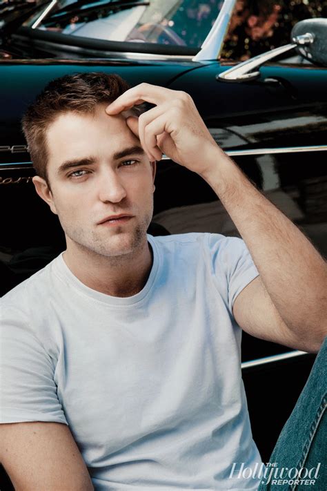 ♥ Nuevo Photoshoot De Robert Pattinson Para The Hollywood Reporter